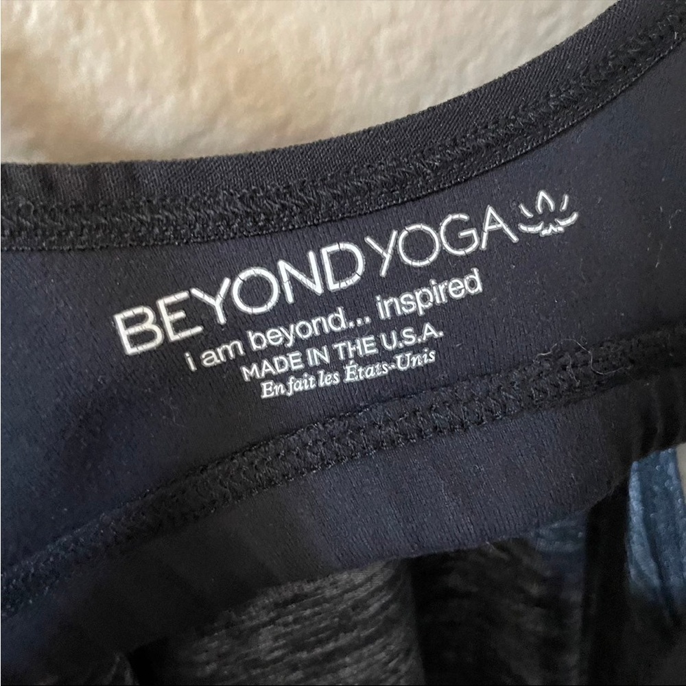 Beyond Yoga Twofer Tank Top w/built in bra - Picture 3 of 5